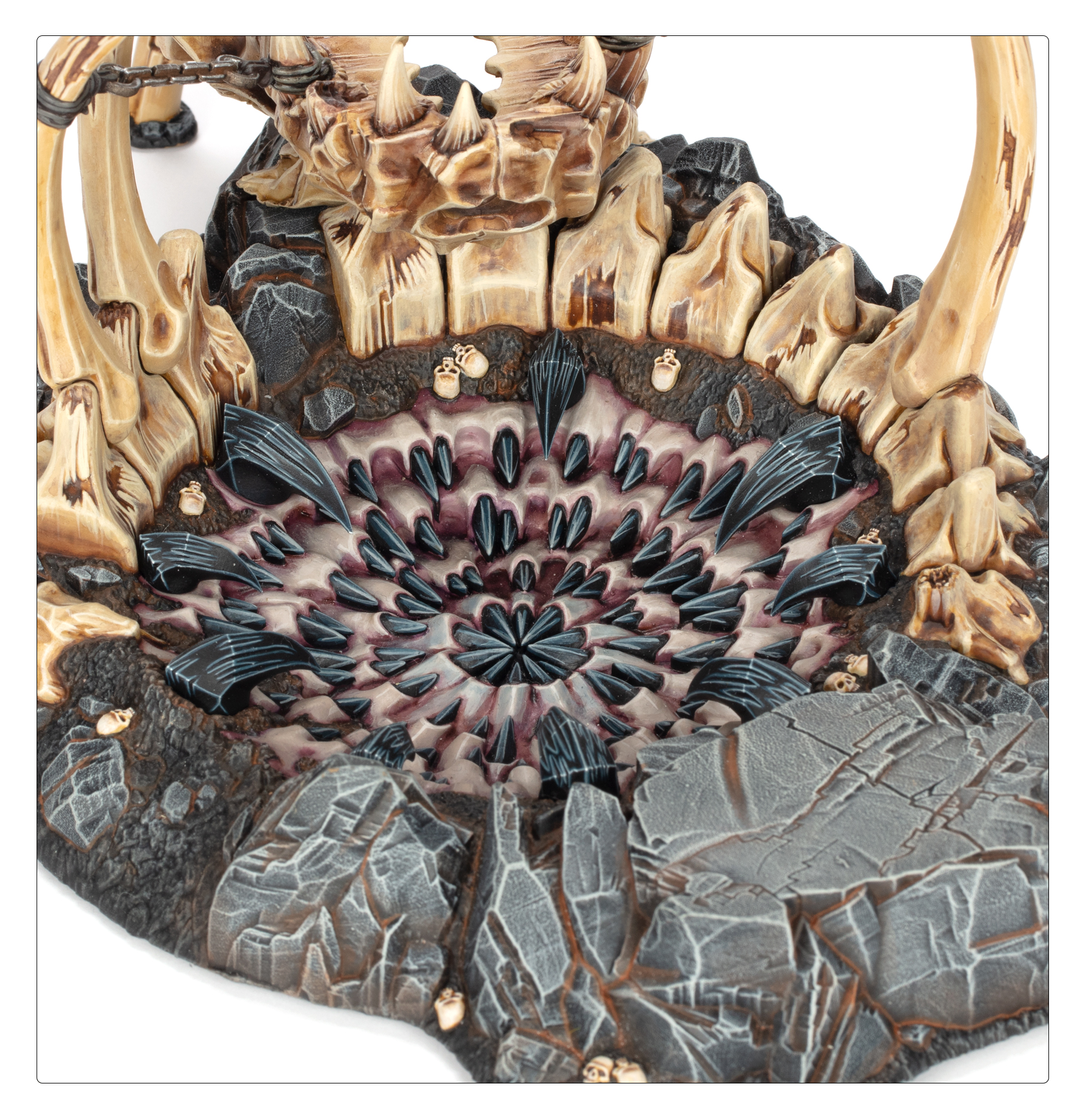 99120299098_OMMawpit02-4