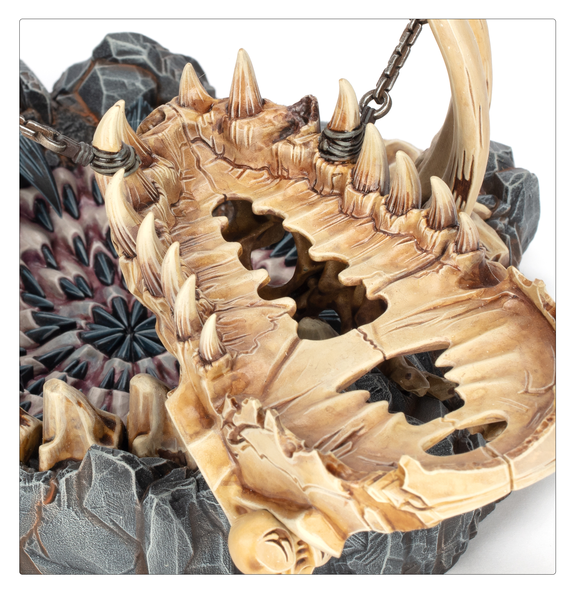 99120299098_OMMawpit05-5