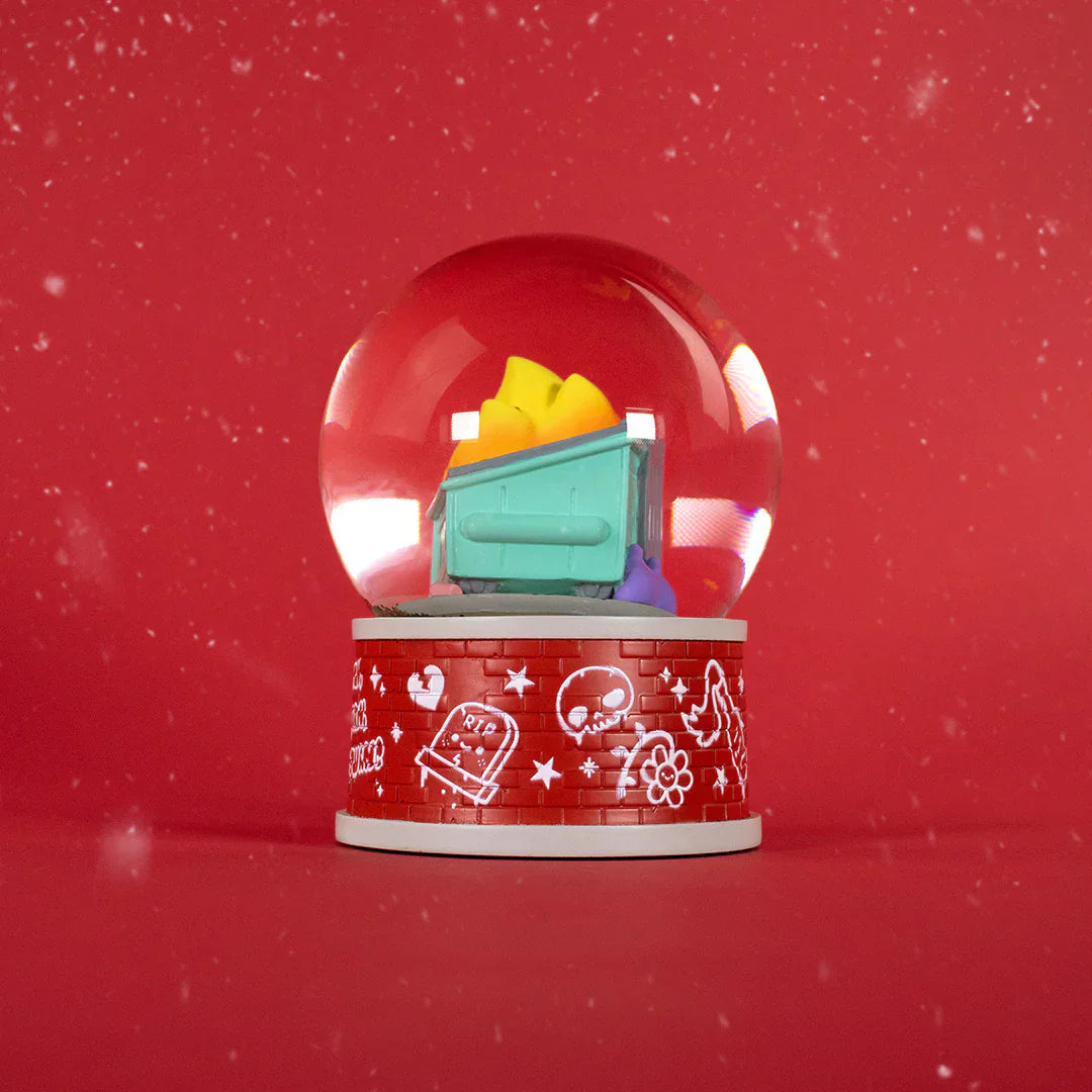 snowglobe-df-square-05_2048x_d252afb7-62d0-4b5d-bdc4-c41f9b9debe1.jpg