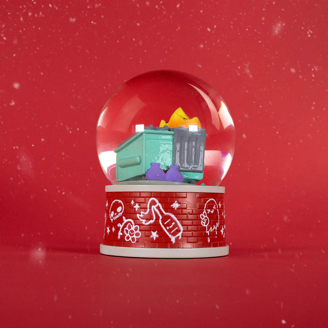 snowglobe-df-square-06_2048x_7ff6e631-9b25-4e4f-bd95-faf6130bb545.jpg